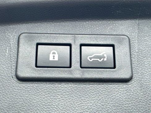 Used 2021 Subaru Outback Touring w/ Popular Package #2 image 34