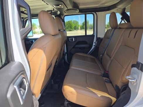 Certified 2023 Jeep Wrangler Unlimited Sahara w/ Cold Weather Group AWD/4WD image 13