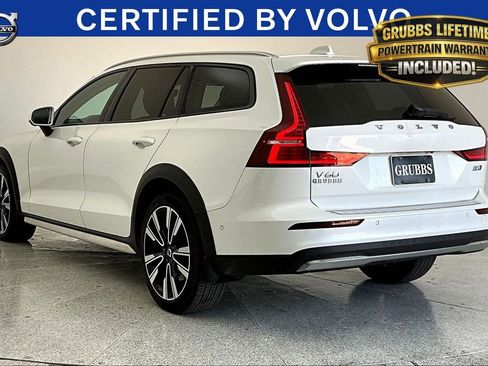 Used 2025 Volvo V60 B5 Cross Country Ultra w/ Protection Package Premier AWD/4WD image 16