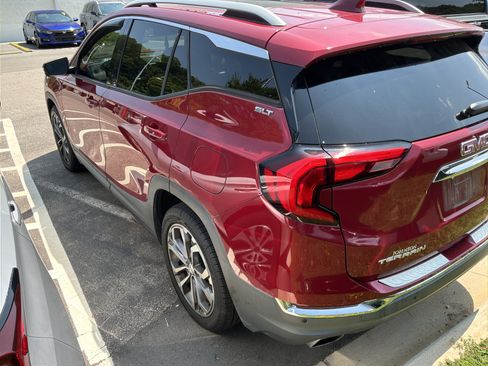 Used 2020 GMC Terrain SLT w/ Preferred Package FWD image 6