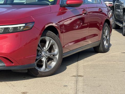 Used 2024 Honda Accord EX image 11