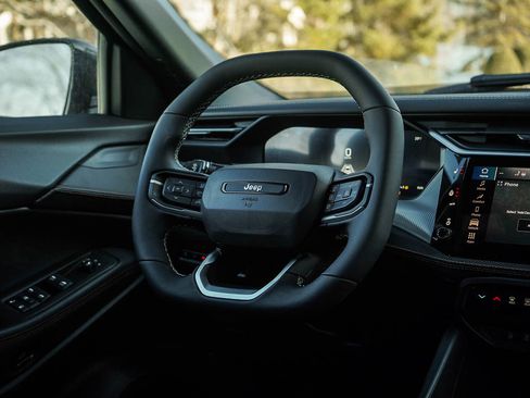 New 2026 Jeep Cherokee Limited AWD/4WD image 16