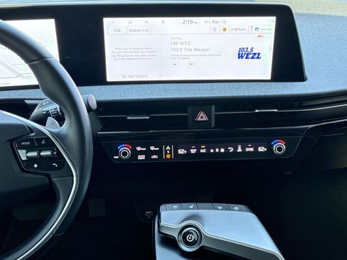 Used 2024 Kia EV6 Wind image 39