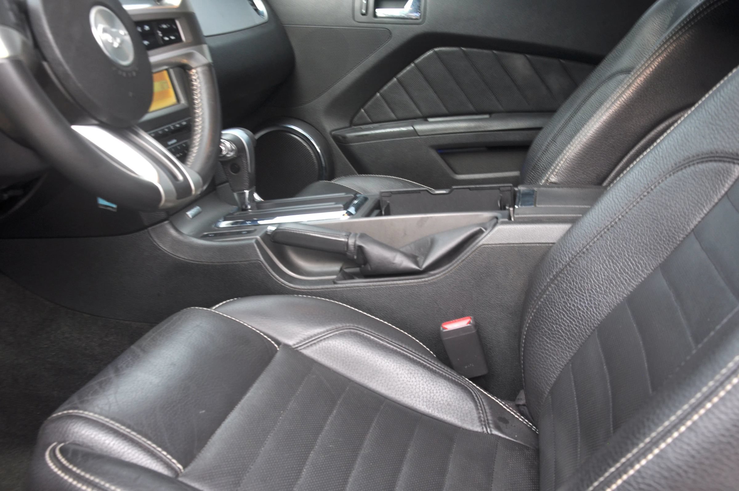 Used 2012 Ford Mustang Premium w/ Electronics Pkg RWD image 16