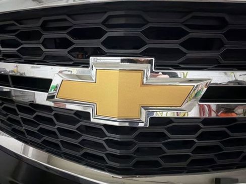 Used 2019 Chevrolet Suburban LT image 29