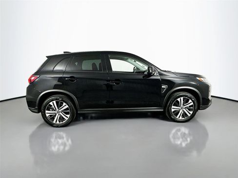 Used 2025 Mitsubishi Outlander Sport ES image 16