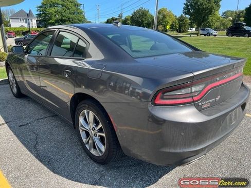 Used 2022 Dodge Charger SXT w/ Cold Weather Package AWD/4WD image 4