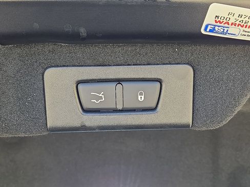 Used 2017 Maserati Quattroporte S GranSport RWD image 16