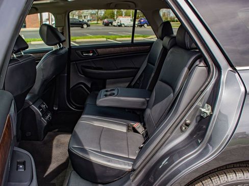 Used 2019 Subaru Outback 2.5i Limited w/ Popular Package #2 image 15