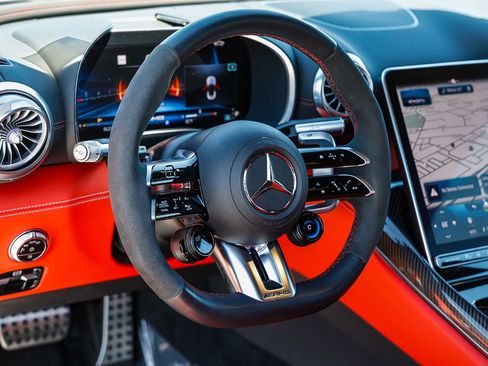 Certified 2022 Mercedes-Benz SL 55 AMG 4MATIC image 16