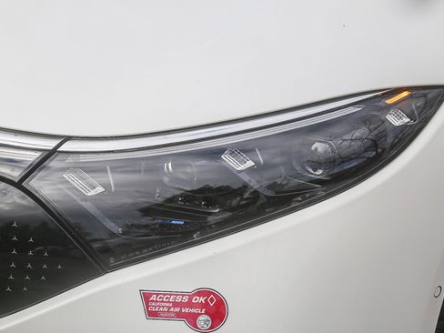 Certified 2023 Mercedes-Benz EQS 580 4MATIC Sedan image 7