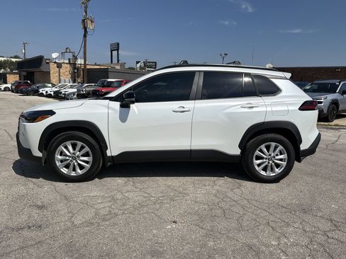 Used 2026 Toyota Corolla Cross LE FWD image 5