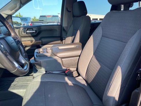 Used 2019 Chevrolet Silverado 1500 LT Trail Boss w/ Convenience Package AWD/4WD image 16