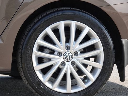 Used 2014 Volkswagen Jetta TDI FWD image 30