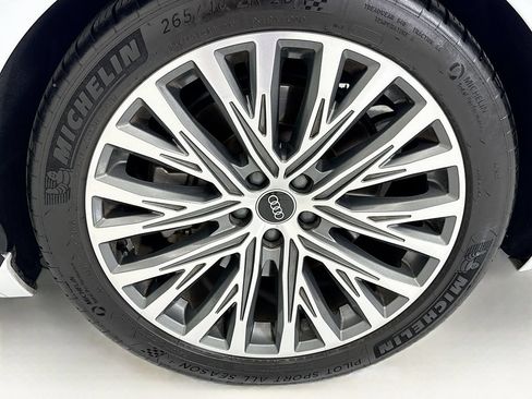 Used 2021 Audi A8 L 3.0T w/ Luxury Package AWD/4WD image 30