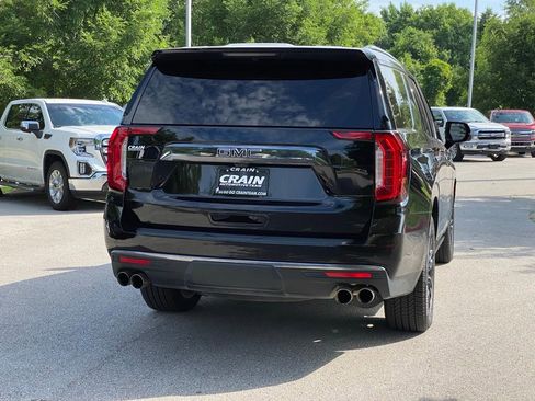 Used 2023 GMC Yukon Denali Ultimate AWD/4WD image 8