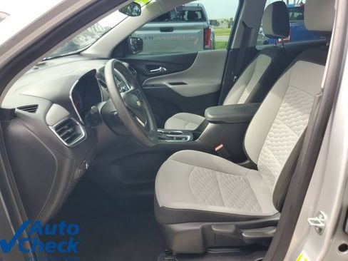 Used 2020 Chevrolet Equinox LS FWD image 16