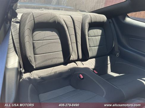 Used 2017 Ford Mustang Coupe RWD image 25