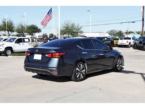 Used 2022 Nissan Altima 2.5 SV image 6