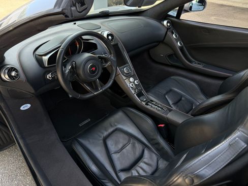 Used 2015 McLaren 650S Spider RWD image 20