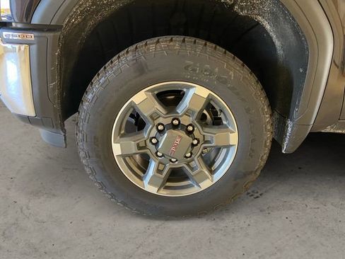 New 2026 GMC Sierra 2500 SLE image 15