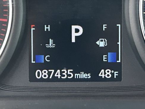 Used 2020 Mitsubishi Outlander LE image 24