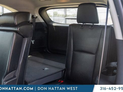 Used 2023 Toyota Highlander XLE FWD image 25