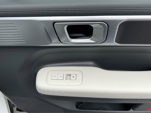 New 2026 Hyundai Santa Fe SE AWD/4WD image 18
