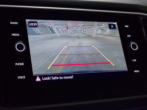 Used 2022 Volkswagen Atlas SEL Premium image 30