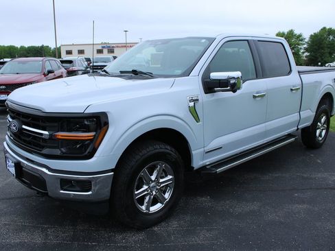 Used 2025 Ford F150 XLT w/ Equipment Group 302A MID AWD/4WD image 3