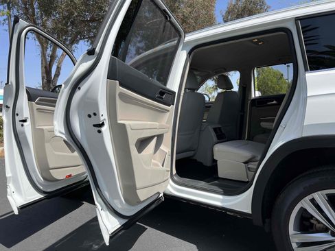 Used 2019 Volkswagen Atlas SE w/ Towing Package image 55