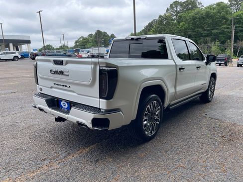 Used 2024 GMC Sierra 1500 Denali Ultimate AWD/4WD image 5