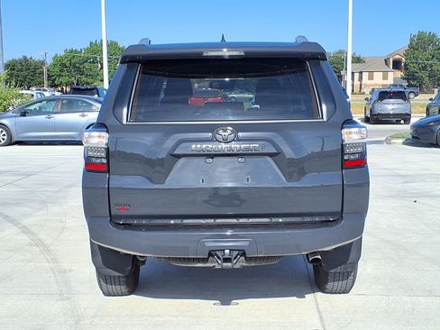 Used 2024 Toyota 4Runner SR5 AWD/4WD image 8