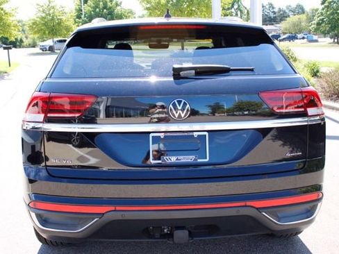 Used 2023 Volkswagen Atlas Cross Sport SE w/ Panoramic Sunroof Package AWD/4WD image 6