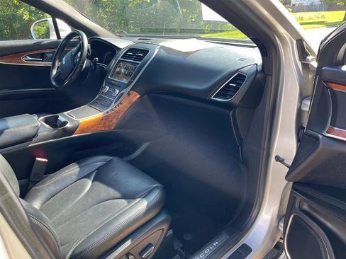 Used 2018 Lincoln MKX Reserve AWD/4WD image 40