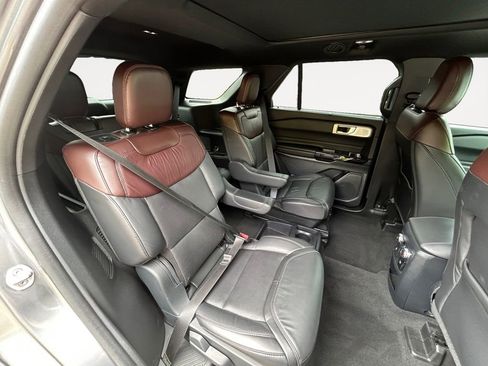 Used 2021 Ford Explorer Platinum w/ Equipment Group 601A image 12