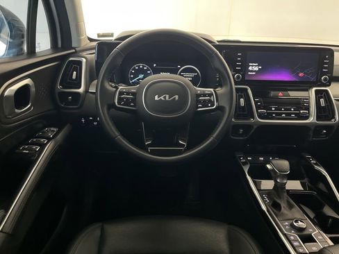 Used 2023 Kia Sorento SX AWD/4WD image 36