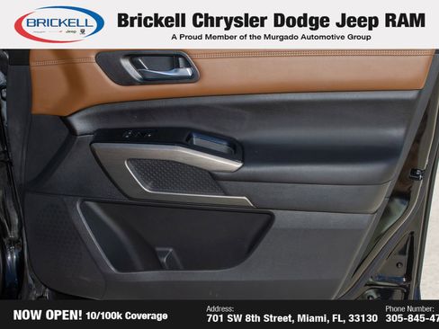 Used 2023 Nissan Pathfinder Platinum w/ Cargo Package image 14