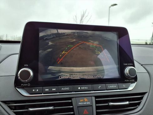 Used 2020 Nissan Altima 2.5 SV image 8