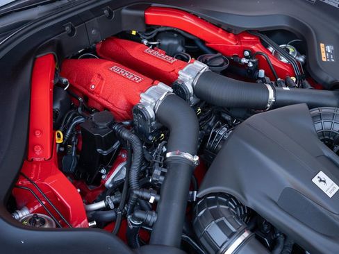 Certified 2024 Ferrari Roma image 14