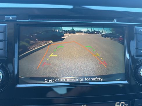 Used 2020 Nissan Rogue SV FWD image 41