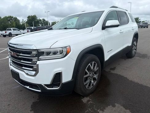 Used 2020 GMC Acadia SLE w/ Driver Convenience Package FWD image 2