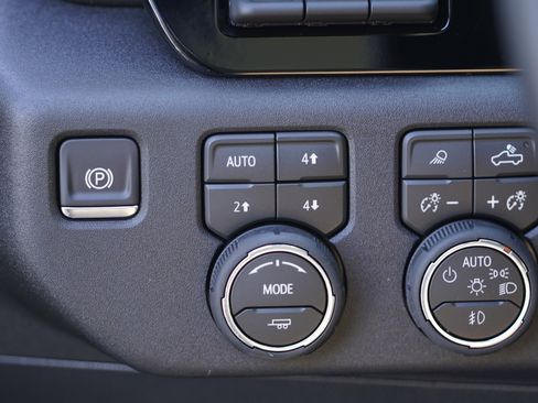 New 2026 Chevrolet Silverado 2500 High Country w/ High Country Premium Package AWD/4WD image 57