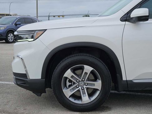 Used 2024 Honda Pilot EX-L image 8