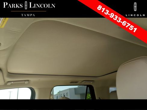 Certified 2019 Lincoln Navigator Reserve w/ Cargo Package AWD/4WD image 21