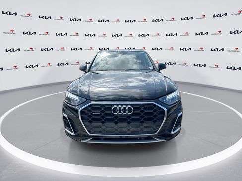Used 2023 Audi Q5 2.0T Premium Plus w/ Premium Plus Package AWD/4WD image 3