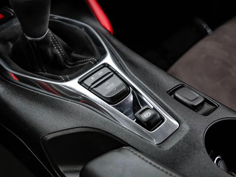 Used 2018 Chevrolet Camaro SS RWD image 27