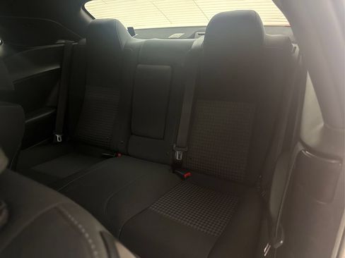 Used 2019 Dodge Challenger R/T RWD image 12