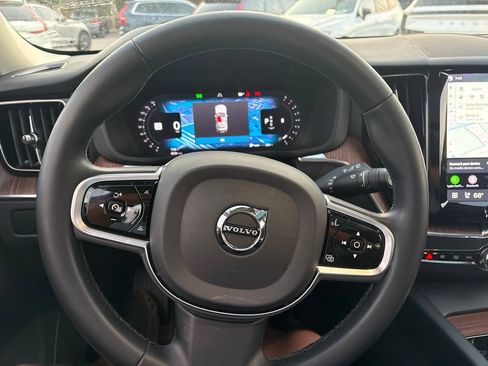 Used 2023 Volvo XC60 B5 Plus w/ Climate Package AWD/4WD image 25