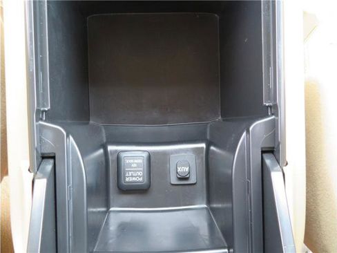 Used 2011 Honda Accord LX image 8